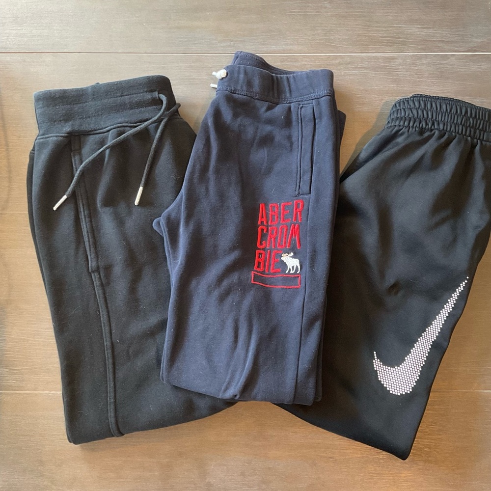 Lot of 3 Boys Sweatpants - Abercrombie and Nike